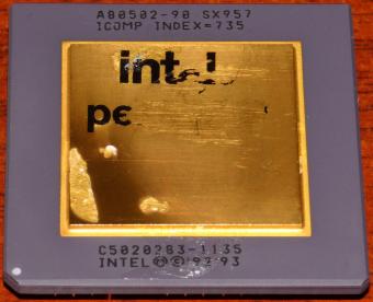 Intel Pentium 90 MHz CPU (A80502-90) sSpec: SX957, Icomp-Index=735, No FDIV Bug, 296-pin cSPGA, Socket 5/7 1992-93